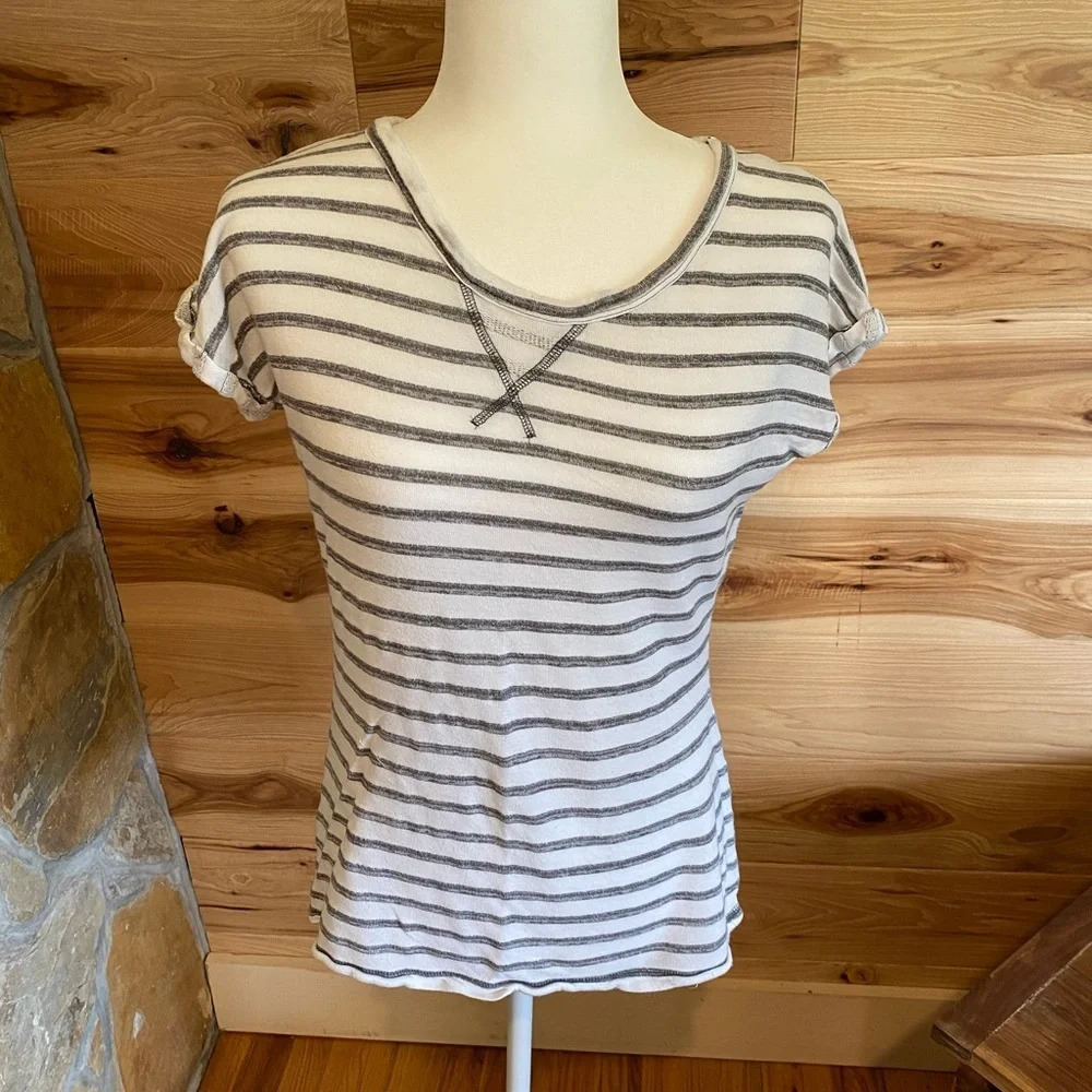 New Directions Weekend gray striped shirt size sm